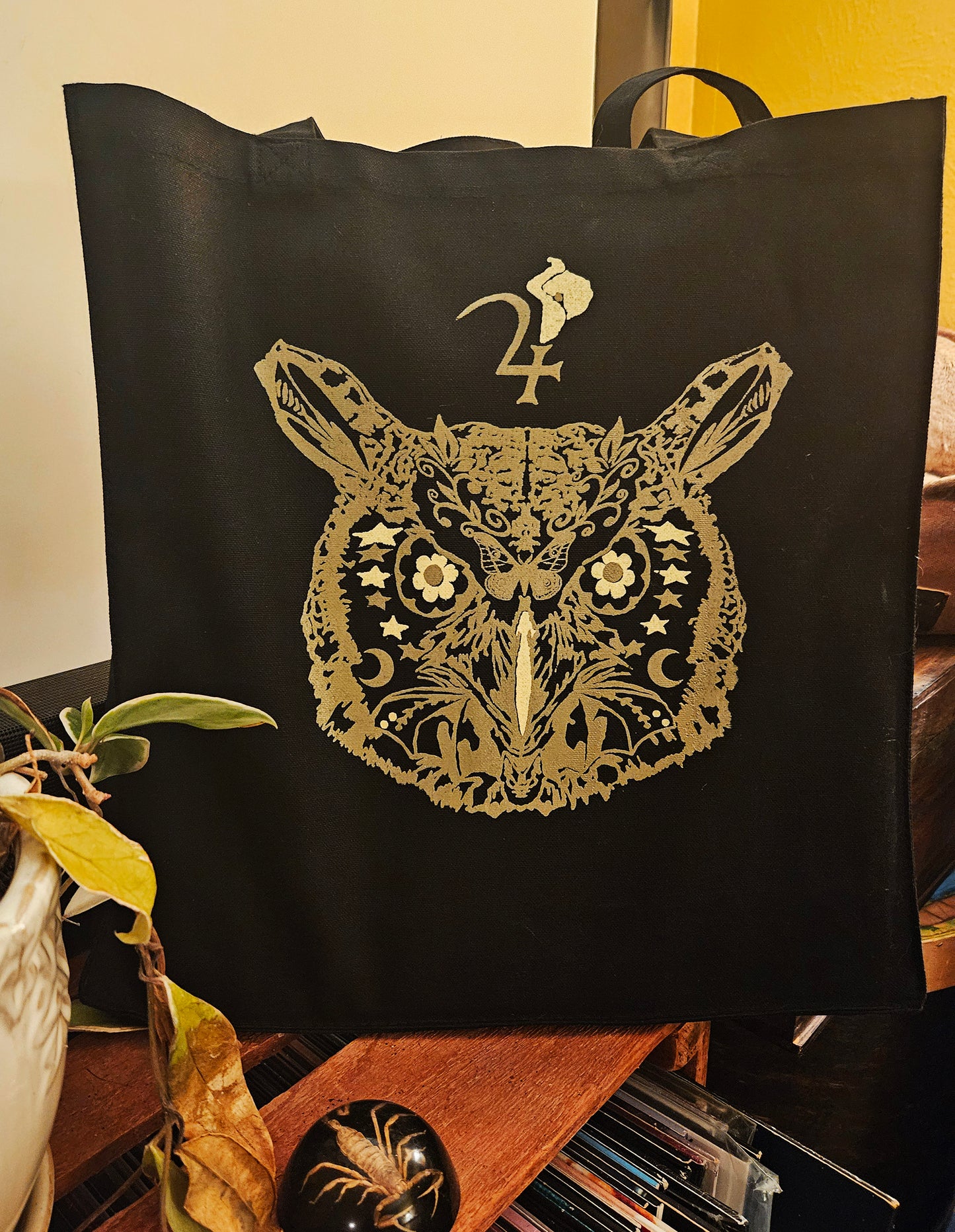 The Familiar - Tote Bag - Black