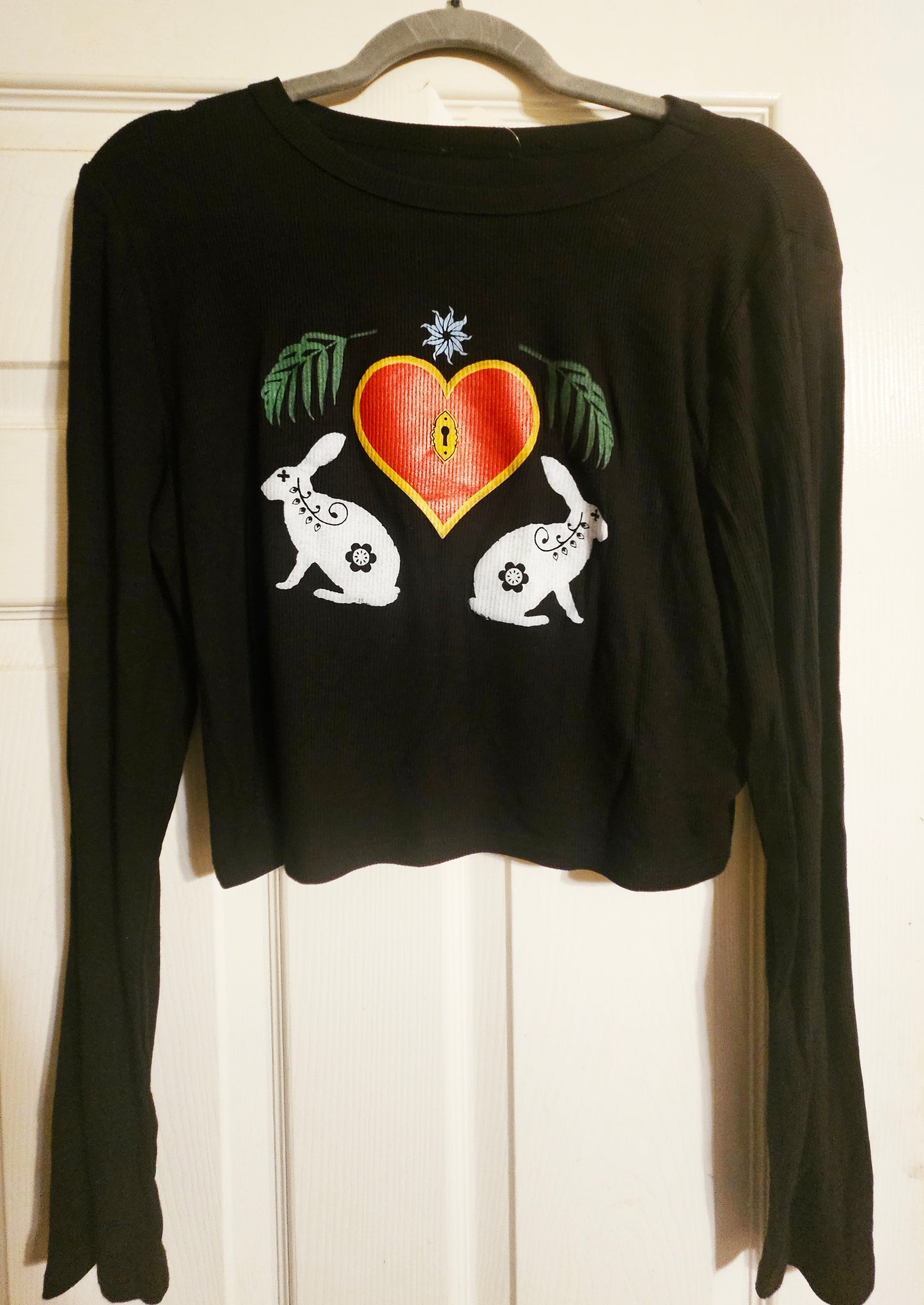 A Locked Heart - Crop -Long Sleevee - Black