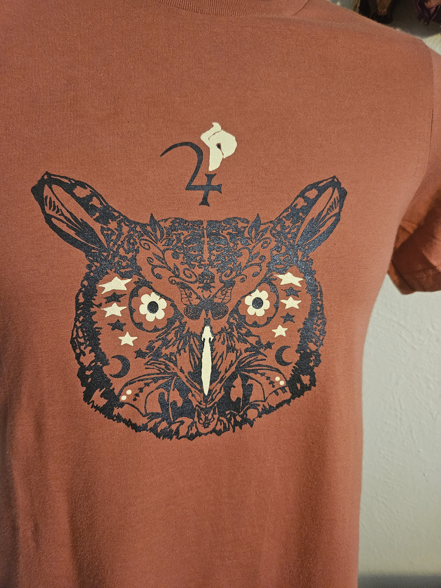 The Familiar - Femme Cut Burnt Orange T-Shirt